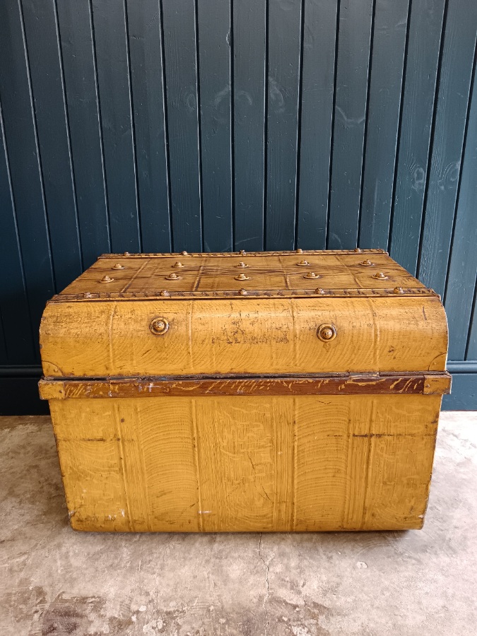 Large Antique Faux-Wood Paint Effect Steamer Trunk (6).jpg